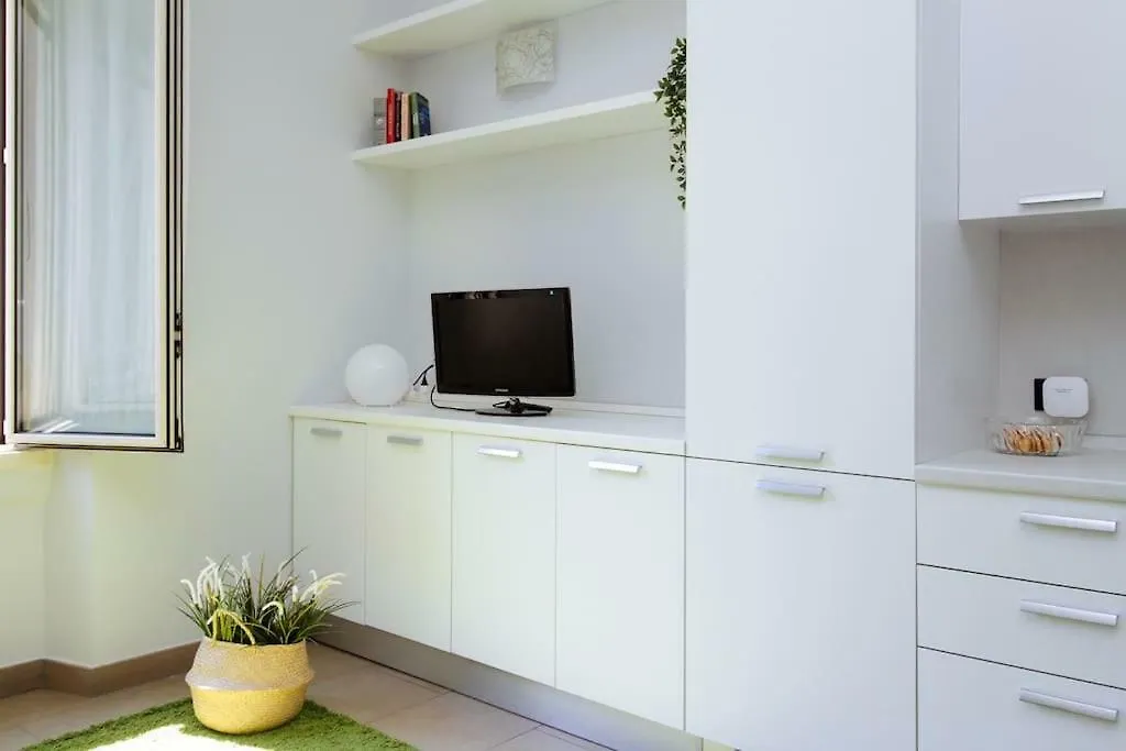 Daire Spacious And New Apt In Citta Studi Milano İtalya
