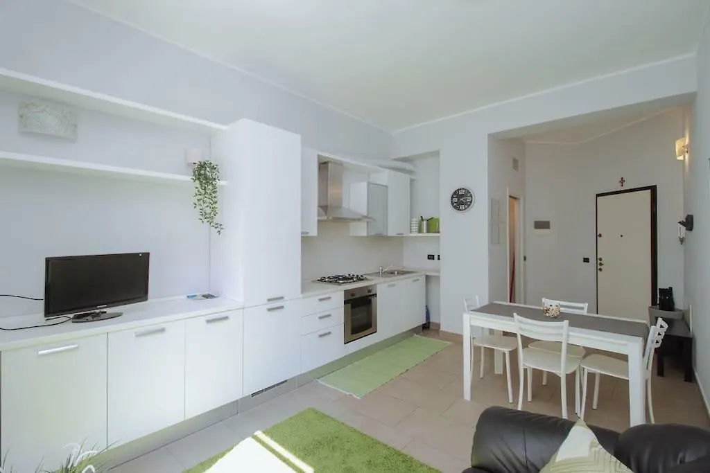 Daire Spacious And New Apt In Citta Studi Milano İtalya