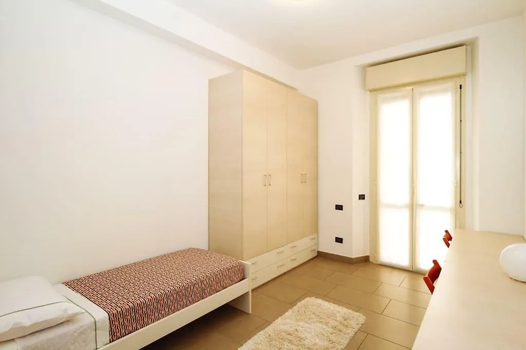 Spacious And New Apt In Citta Studi Milano Daire